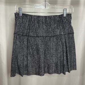 Lululemon Tennis Skirt/Skort black/white pattern